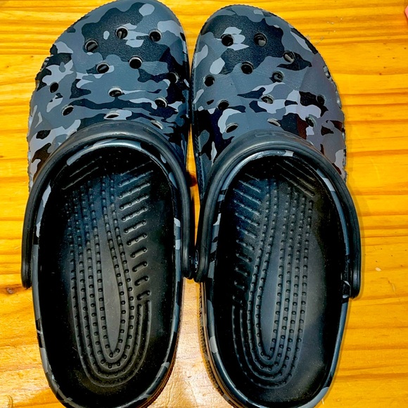 CROCS Shoes - Trendy Camo Crocs🔥